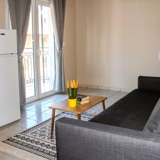 One Bedroom Apartment with kitchenette, Balcony, 2nd Floor photo 7