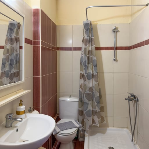 Apartment 5 photo 22