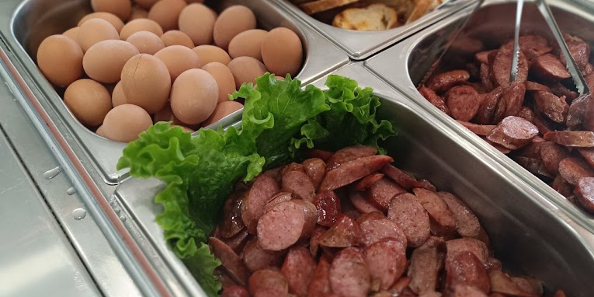 Βuffet breakfast and lunch