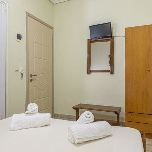 Small Double Room photo 3