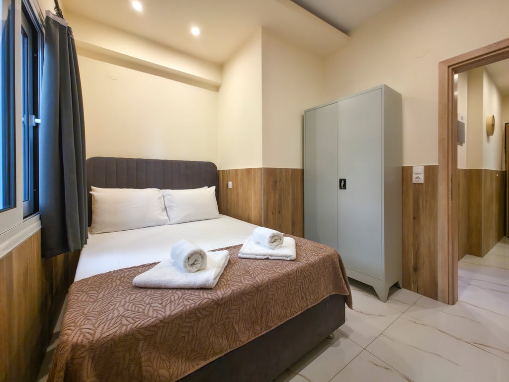 Heritage, central location, and the "family-run" trust factor.