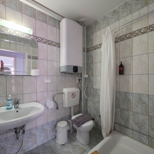 ARETI Suites by SDR photo 18