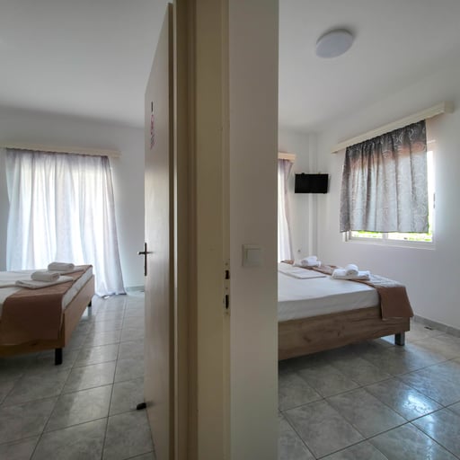 ARETI Suites by SDR photo 2