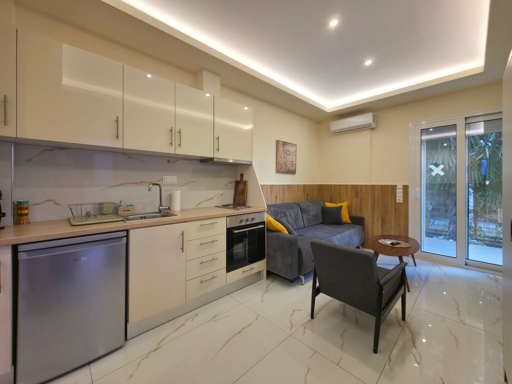 Spacious Self-Catering Accommodation for Families in Paralia Katerini