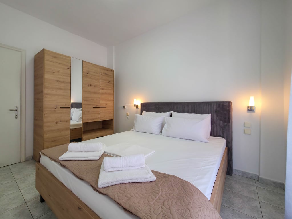 ARETI Suites by SDR -  High-Speed Wifi in the Heart of Paralia