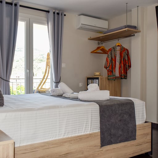 Triple Room, Balcony, City View photo 6