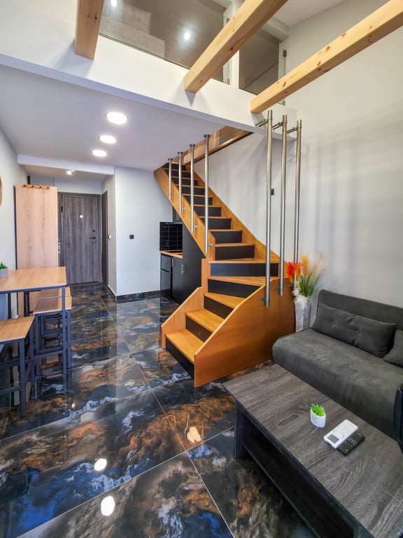 Sasha Loft by SDR