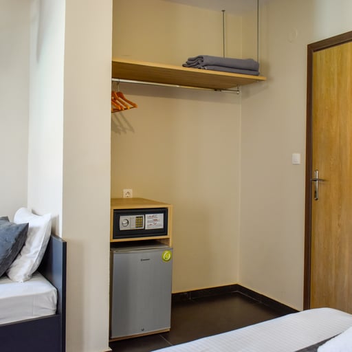 Triple Room, 𝗡𝗼 𝗕𝗮𝗹𝗰𝗼𝗻𝘆, City View, Non-Smoking photo 7