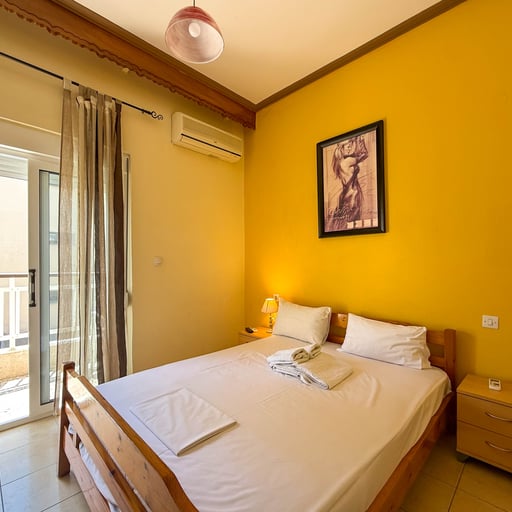 Apartment 4 photo 17