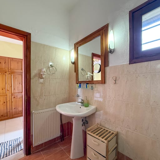 King Suite with Sea View for 3 photo 8