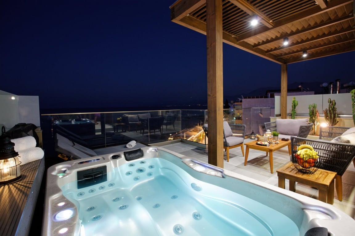 Hersonissos Beachfront Suites