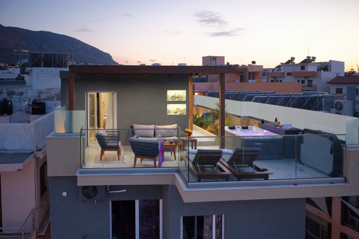 Hersonissos Beachfront Suites