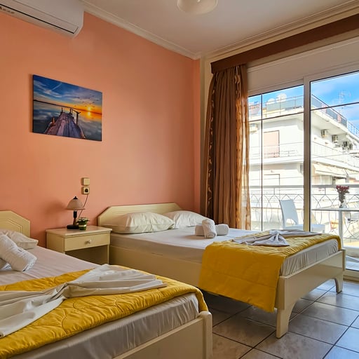 Triple Room Street View photo 1