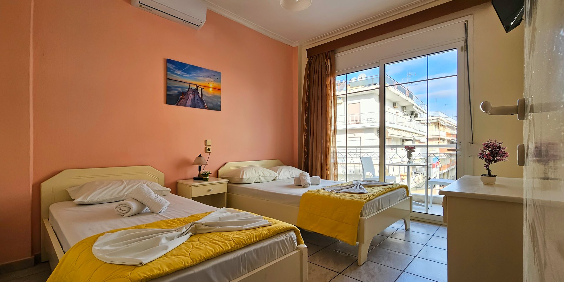 Triple Room Street View