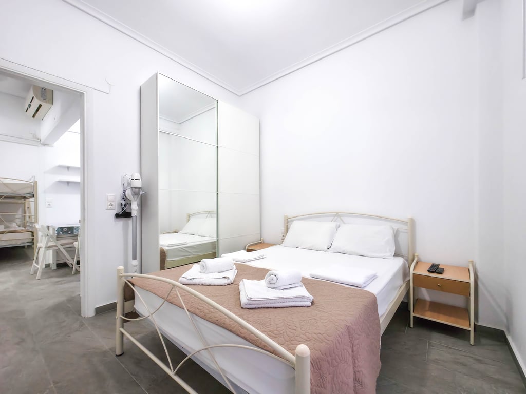 SWISS Apartment by SDR - High-Speed Wifi & Two-Bedroom Comfort