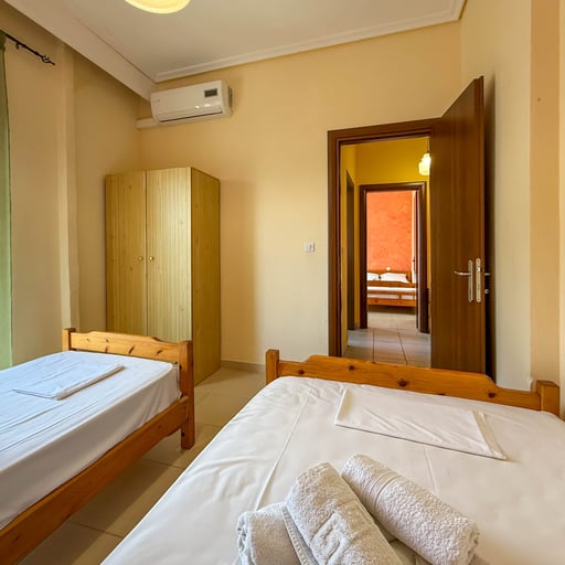 Apartment 5 photo 14