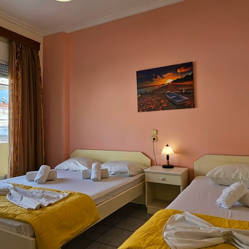 Triple Room Street View photo 1