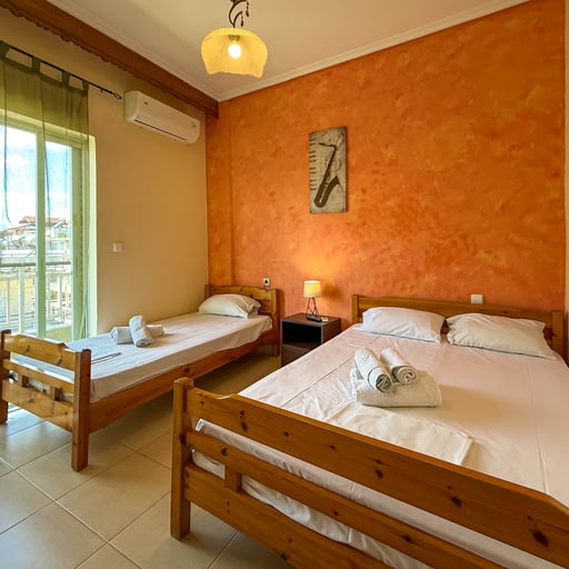 Apartment 5 photo 18