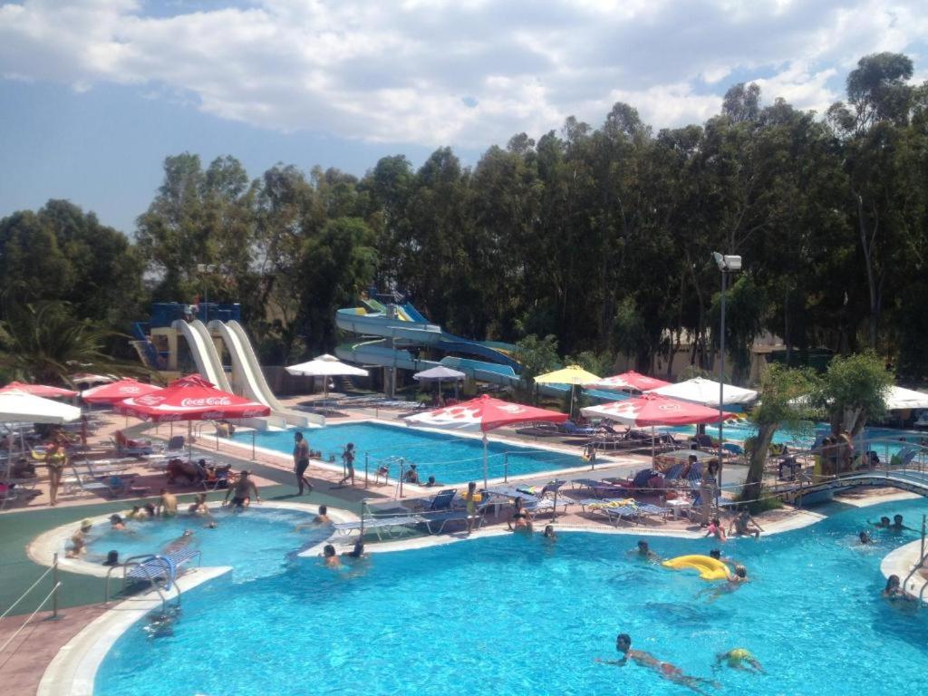 Camping Golden Sunset