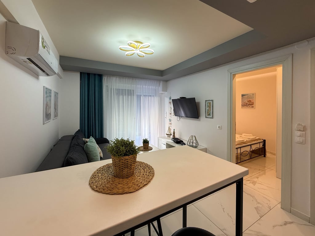 Ilektra Suites by SDR: Your High-Tech Hub for Remote Work in Paralia Katerini