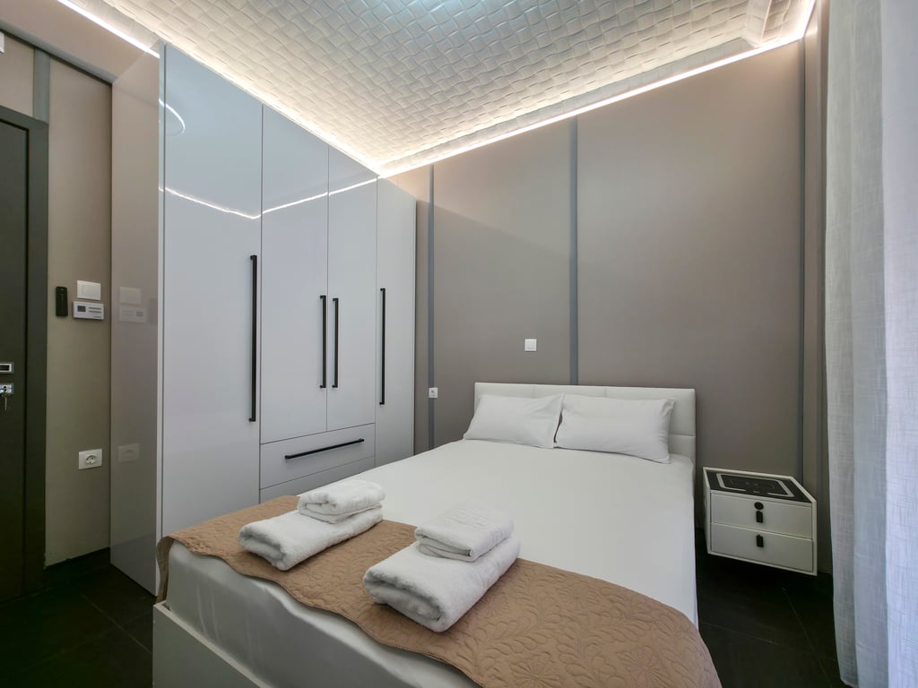 Hybrid 6D Luxury Suite by SDR
