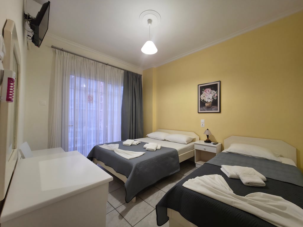 Chariclia Hotel