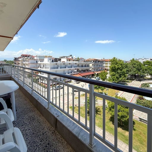 Apartment 4 photo 12