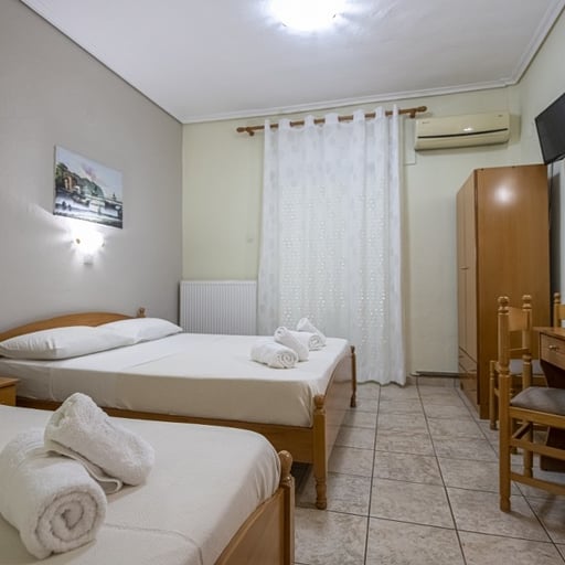 Comfort Triple Room photo 4