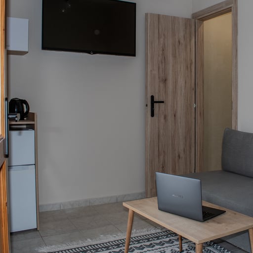 One Bedroom Apartment with balcony, 1st Floor photo 3