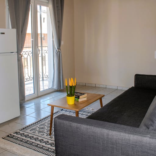 One Bedroom Apartment with kitchenette, Balcony, 2nd Floor photo 5