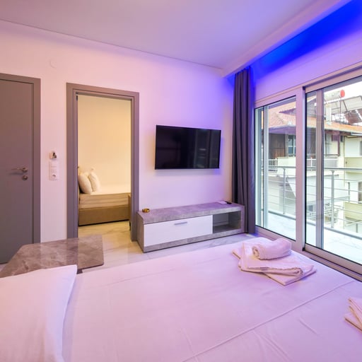 DELFINI Suites by SDR photo 3