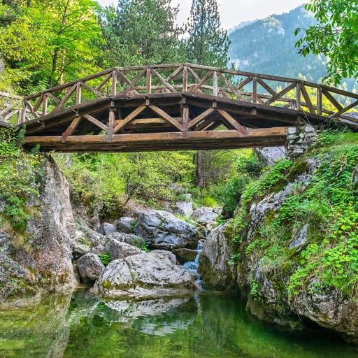 Exploring Olympus photo 4