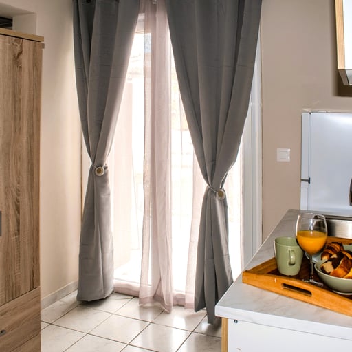One Bedroom Apartment with kitchenette and Veranda photo 6