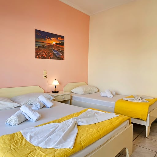 Triple Room Street View photo 4
