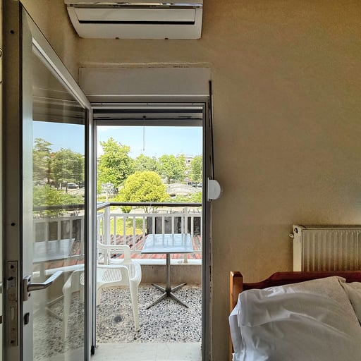 Single Room photo 10