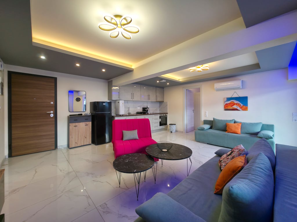 ILEKTRA Suites by SDR - Ultimate Connected Getaway in Paralia Katerini