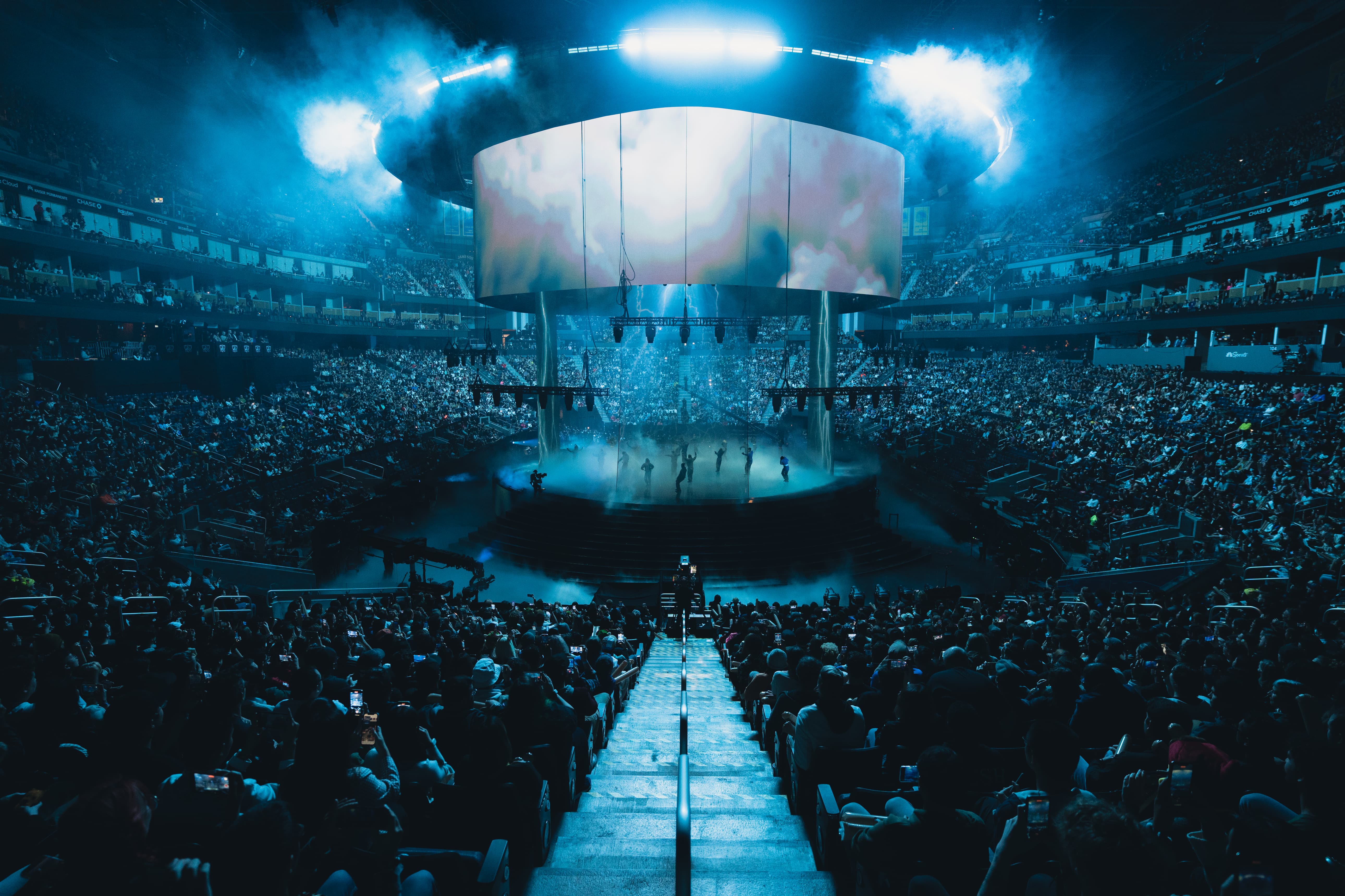 LeagueofLegends - Worlds - 52480157591_a29f94e87c_o_squoosh