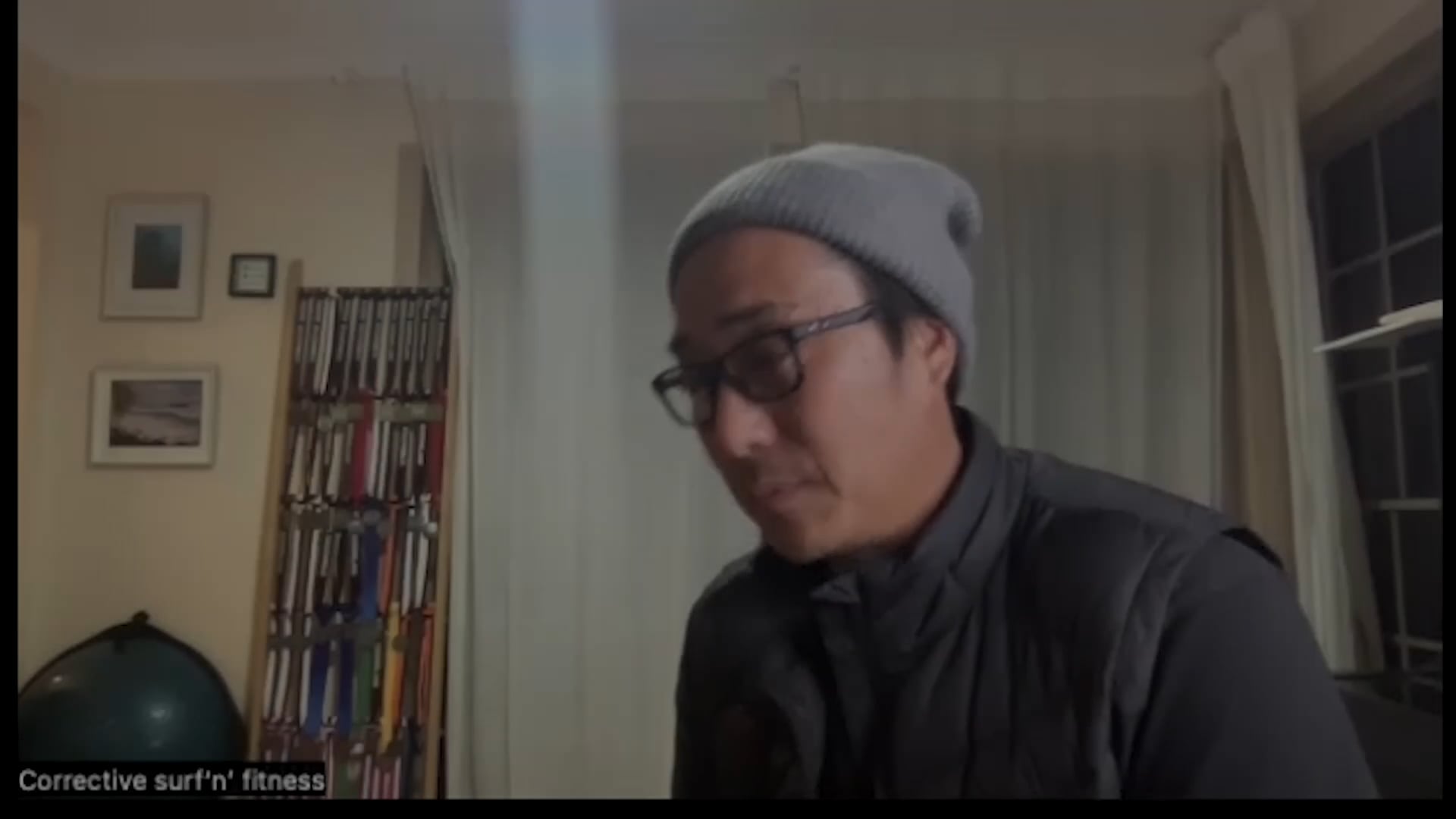 トップターンで後ろの手を引いてしまう癖を直す矯正方法とは？