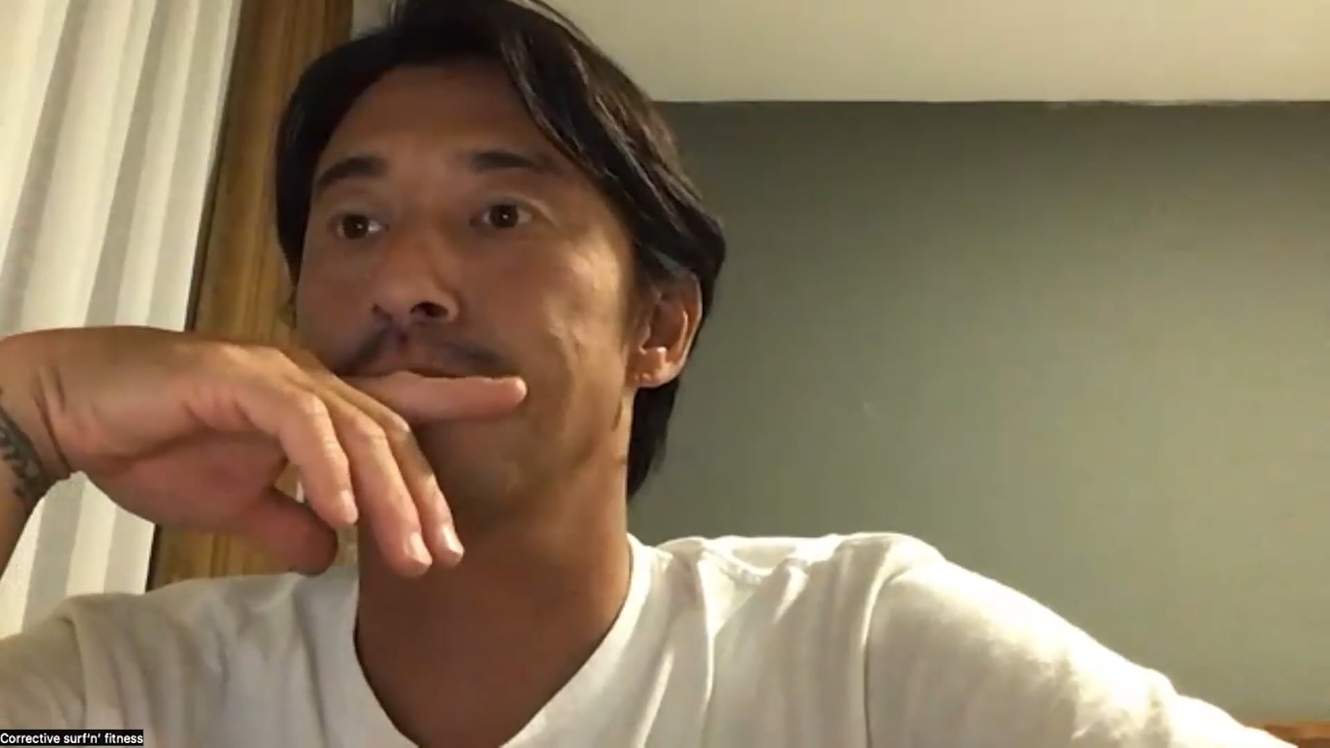 バックサイドボトムターンの改善方法