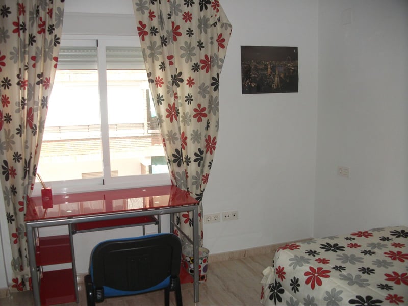 Habitación individual &middot; Chicas.  7