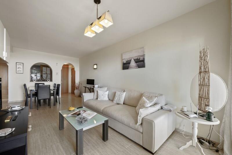 Flat &middot; 2 bedrooms.  4