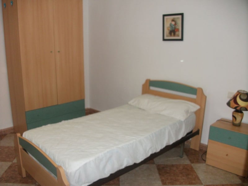 Jednolůžkový pokoj.  13