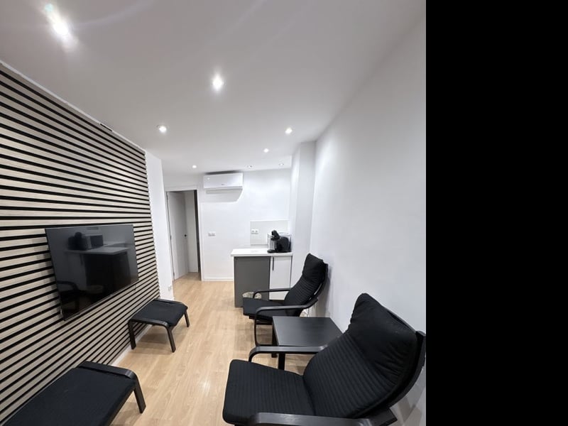 Piso &middot; 1 habitación.  10