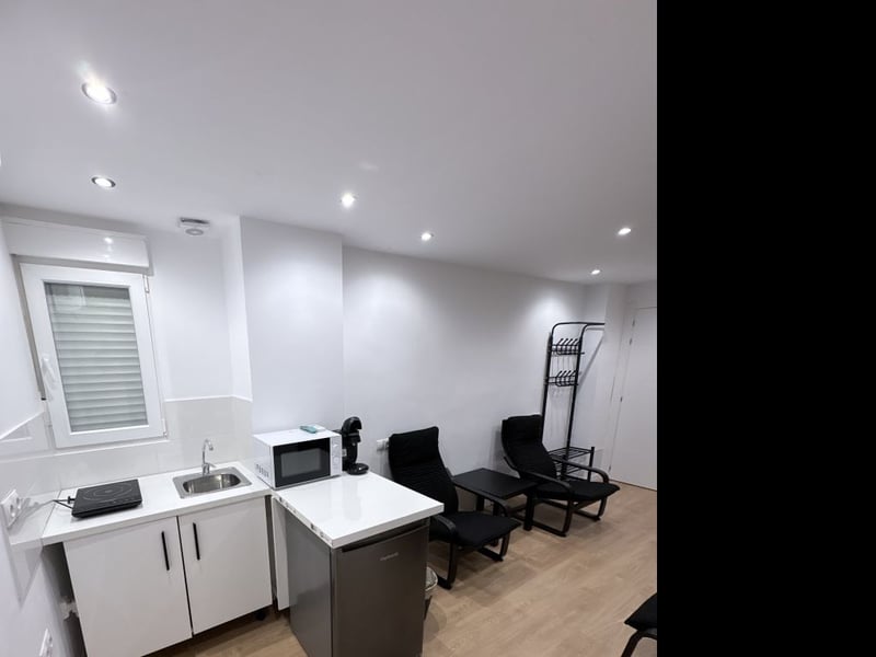 Piso &middot; 1 habitación.  4