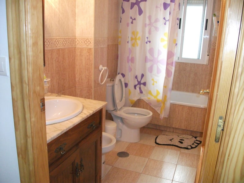 Jednolůžkový pokoj.  8