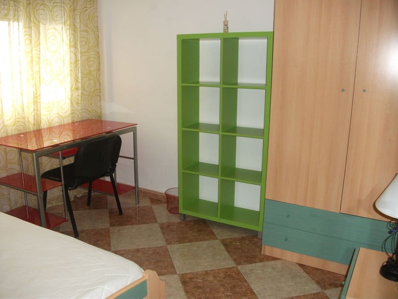 Jednolůžkový pokoj.  12