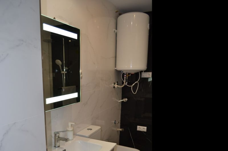 Piso &middot; 1 habitación.  13