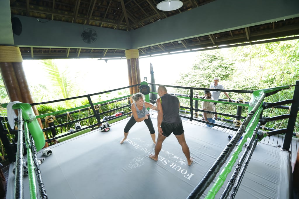 Muay Thai (Thai Boxing)