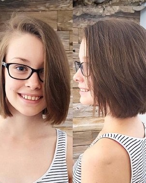 Image of  Women's Hair, Shoulder Length Hair, Hair Length (Women's Hair), Blunt (Women's Haircut), Haircut (Style), Straight, Style