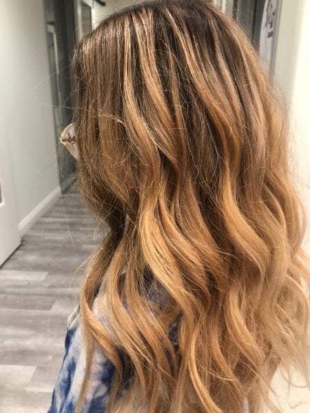 Image of  Women's Hair, Color, Blonde, Foilayage, Balayage, Long Hair (Mid Back Length), Hair Length (Women's Hair), Beachy Waves, Style